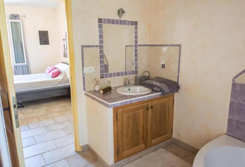 بنسيون Chateau De Sainte Croix