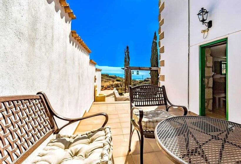 פנסיון Jardines De Tamaide