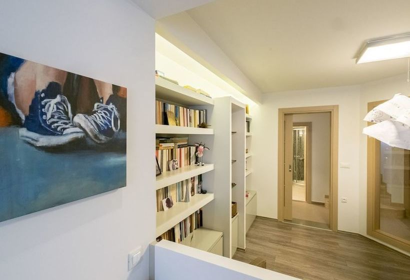 Spectacular Modern Art Villa With Private Pool