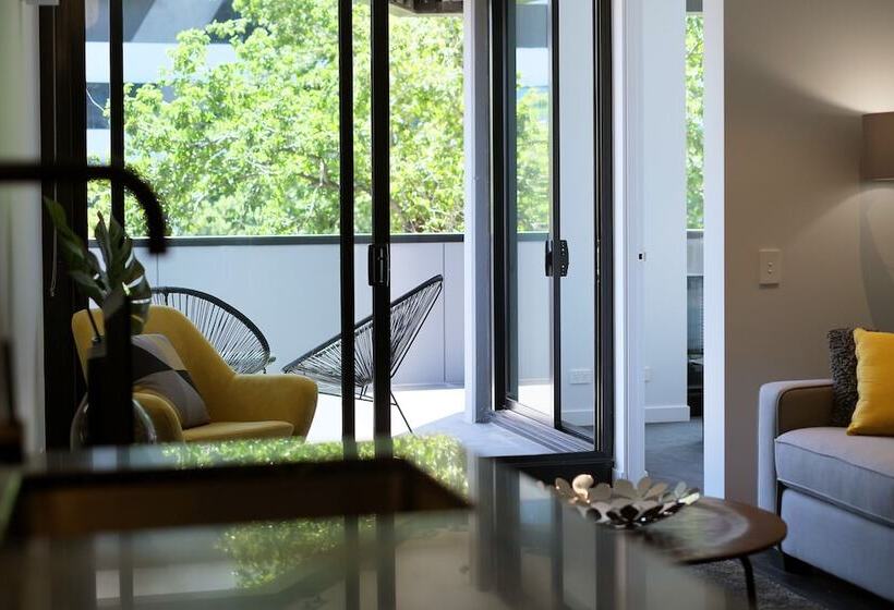 Turnkey Accommodation  North Melbourne