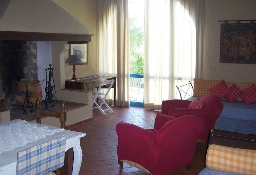 ホテル Agriturismo Le Due Querce