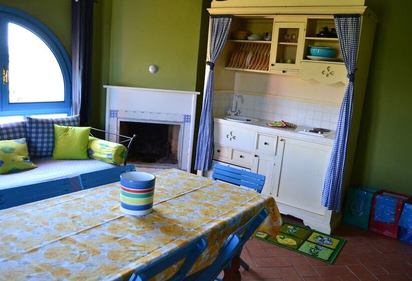 ホテル Agriturismo Le Due Querce