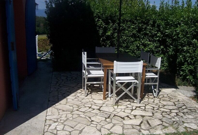 ホテル Agriturismo Le Due Querce