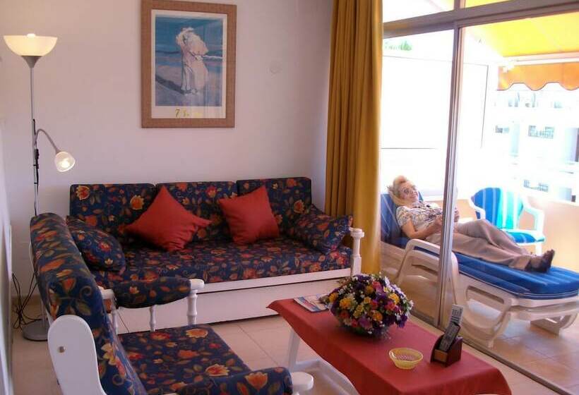 ホテル Apartamentos Belmonte