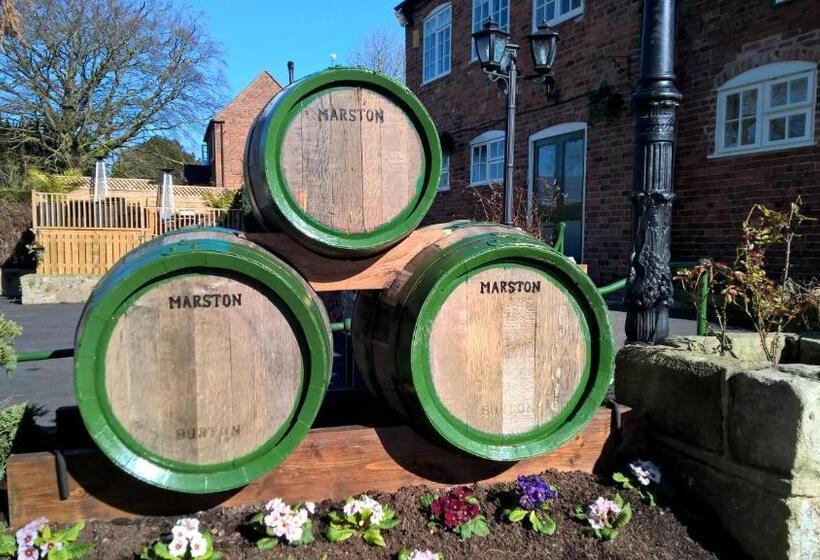 Отель Crown Inn