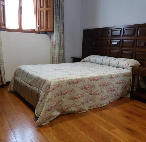 هتل El Hidalgo De Quijas