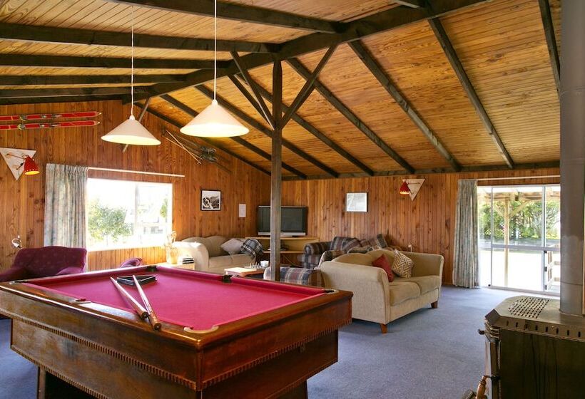 בית מלון כפרי Howards Mountain Lodge