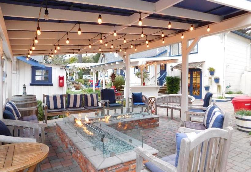 호텔 Lamp Lighter Inn And Sunset Suites