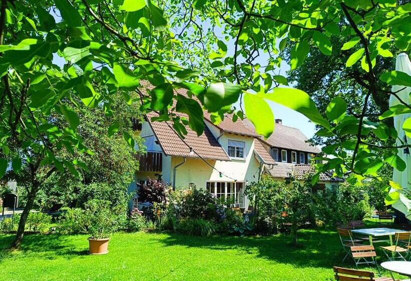 בית מלון כפרי Landgasthof Zum Rappen