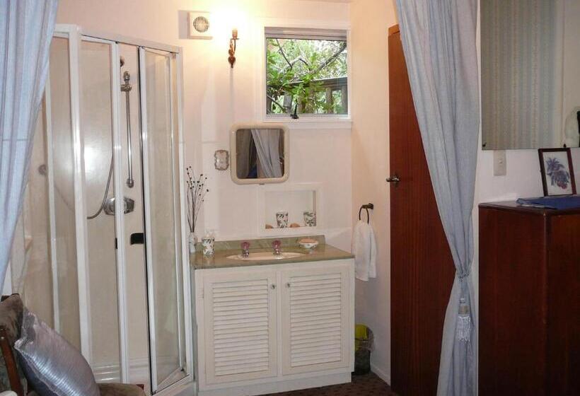 فندق Mount Tutu Eco Sanctuary