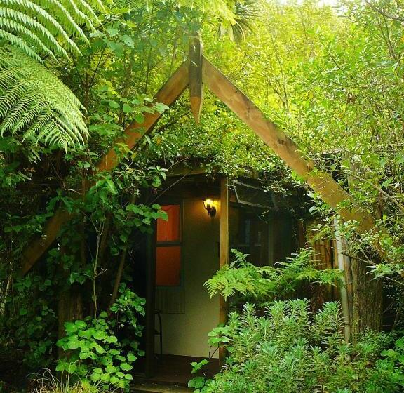 فندق Mount Tutu Eco Sanctuary