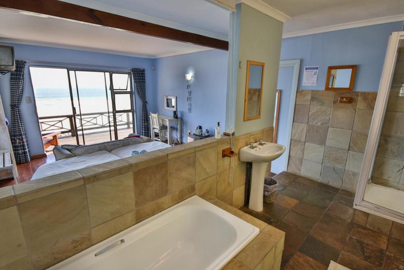 فندق Oyster Bay Beach Lodge