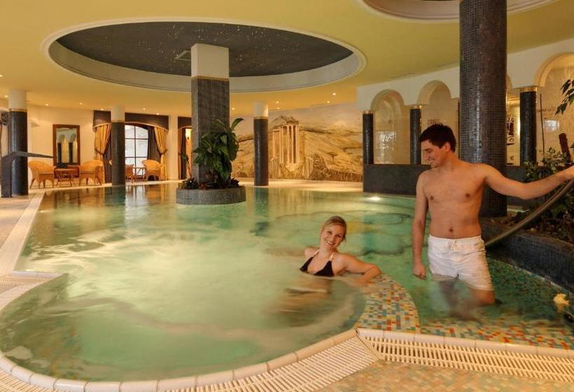 Wellnesshotel Parkschlössl Zu Thyrnau  Adults Only