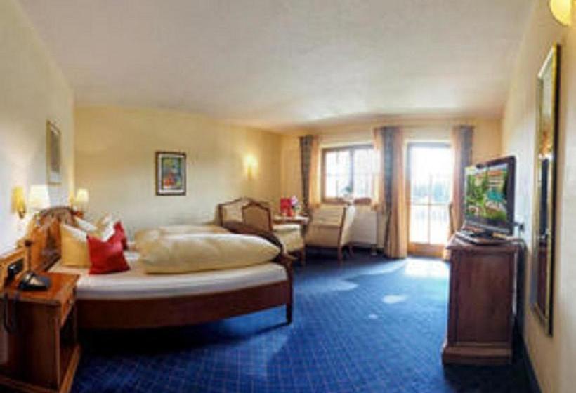 Wellnesshotel Parkschlössl Zu Thyrnau  Adults Only