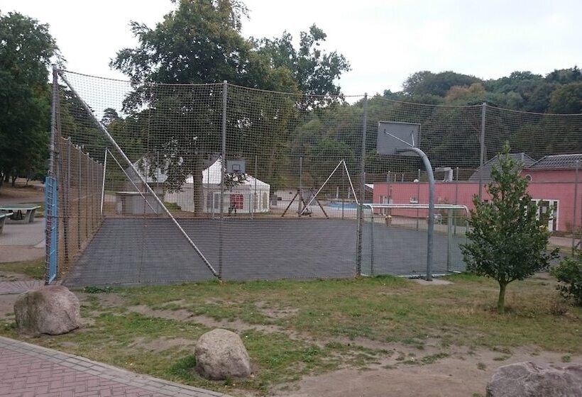 בית מלון כפרי Regenbogen Göhren