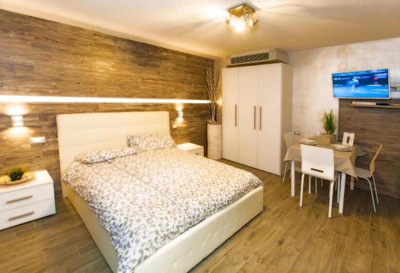 Отель Residence Delle Rose