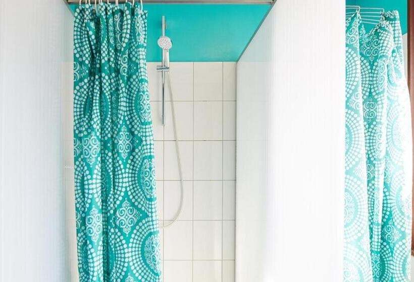 هتل Sleep Station Hostel