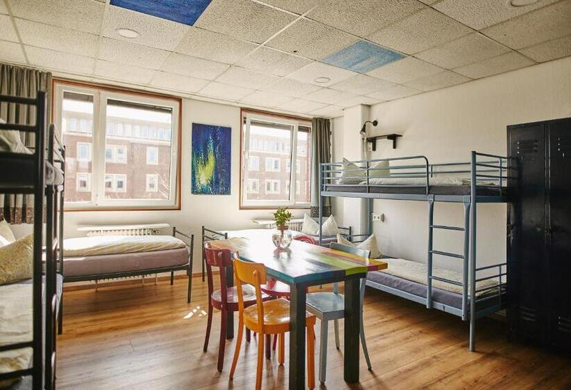 هتل Sleep Station Hostel