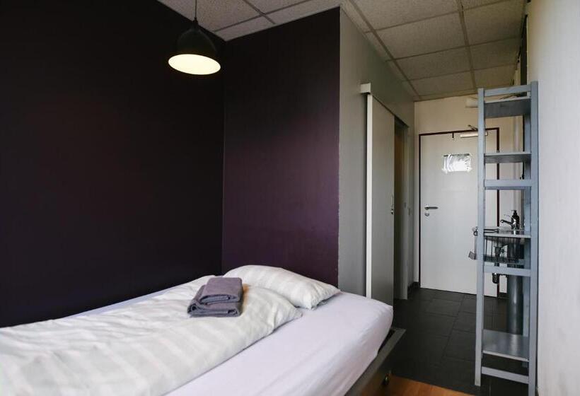 هتل Sleep Station Hostel