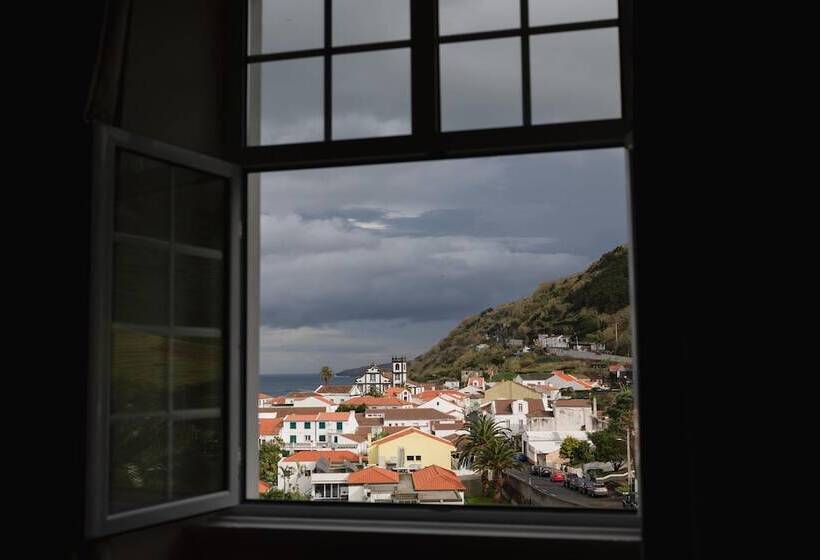 Отель Solar De Lalém