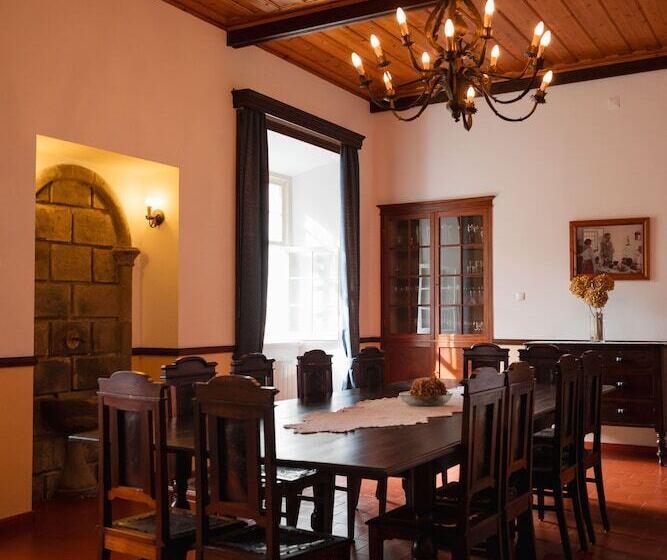 Отель Solar De Lalém