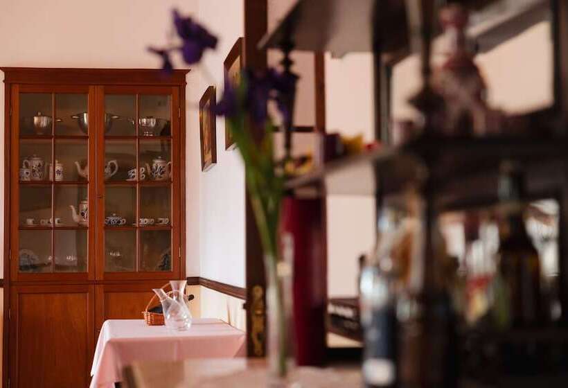 Отель Solar De Lalém