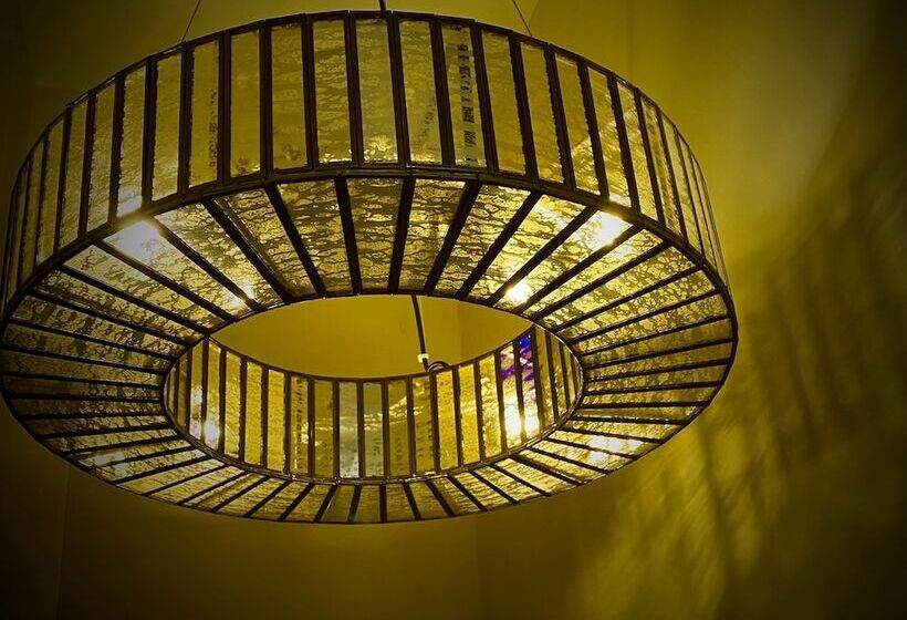 בית מלון כפרי The Crown Inn At Benson