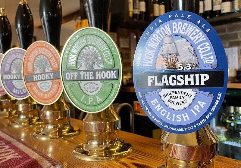 בית מלון כפרי The Crown Inn At Benson