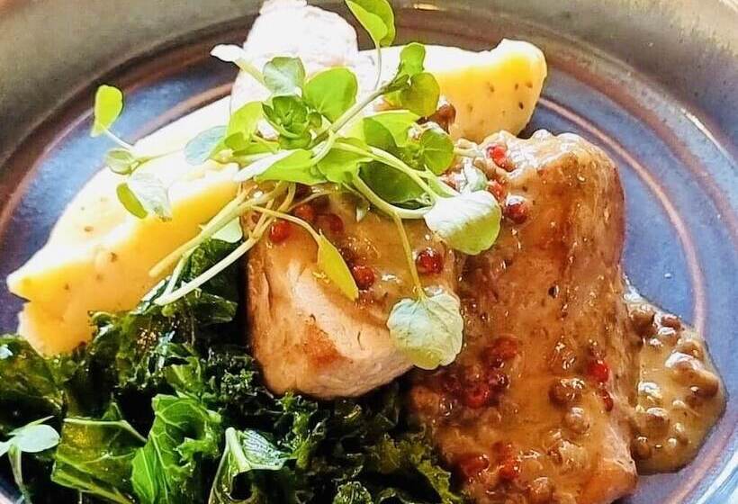 בית מלון כפרי The Crown Inn At Benson