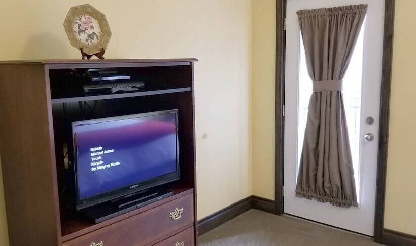 ホテル The Falls Inn   Walters Falls