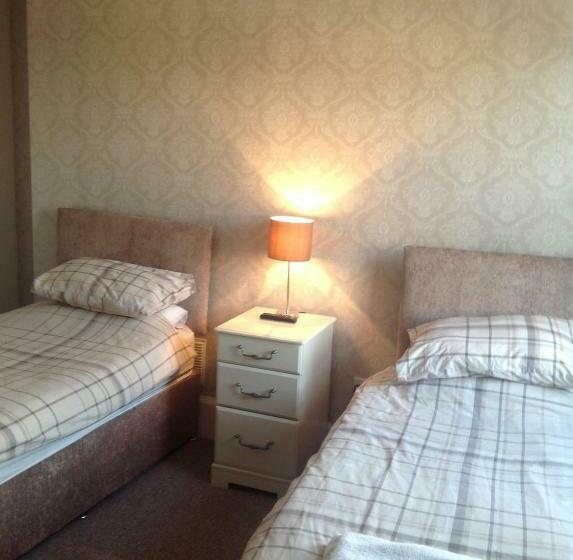 Отель The Peacock Inn