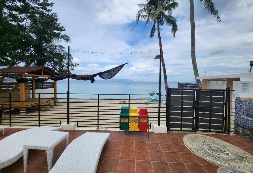 هتل Veronicas Inn