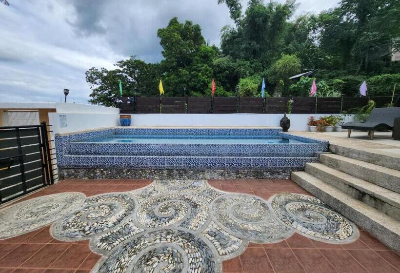 هتل Veronicas Inn