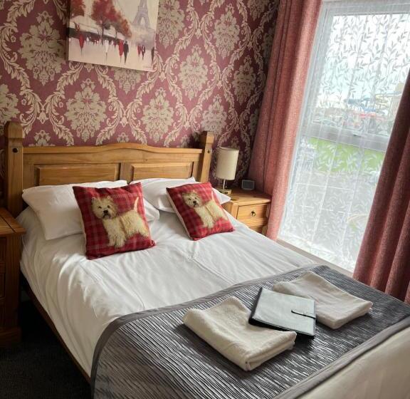 فندق Willows Guest House