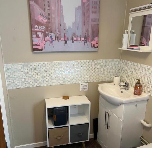 فندق Willows Guest House