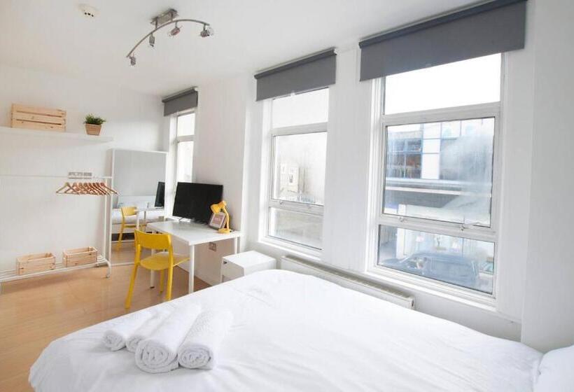 Пансион Tooting Broadway Studios & Rooms By Dc London Rooms