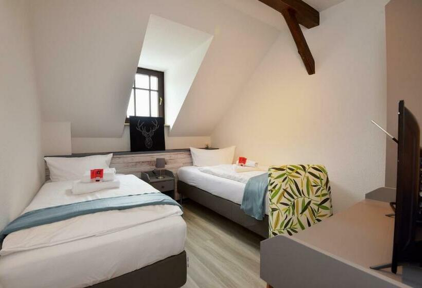 Landhotel Der Distelhof Mit Scheunencafé