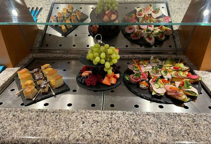 Landhotel Der Distelhof Mit Scheunencafé