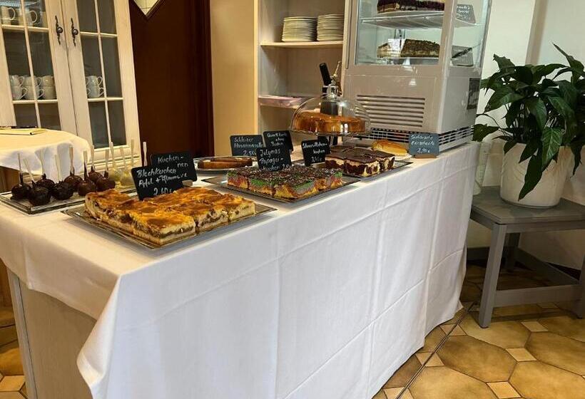 Landhotel Der Distelhof Mit Scheunencafé