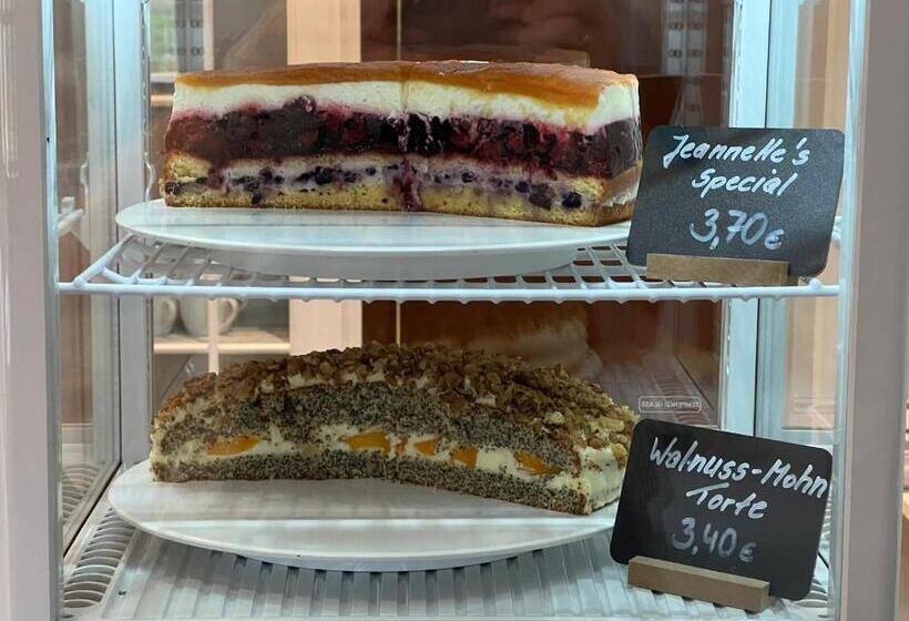 Landhotel Der Distelhof Mit Scheunencafé