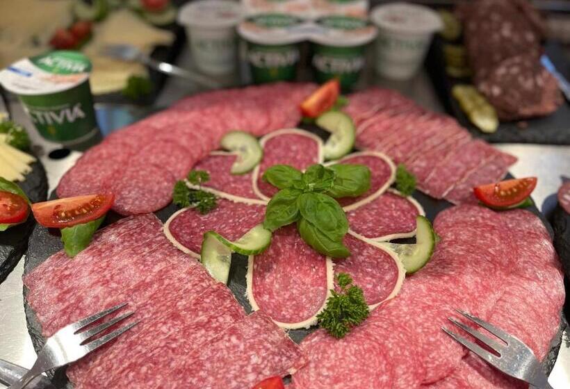 Landhotel Der Distelhof Mit Scheunencafé