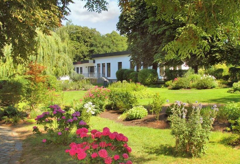 Отель Ferienresidenz Müritzpark