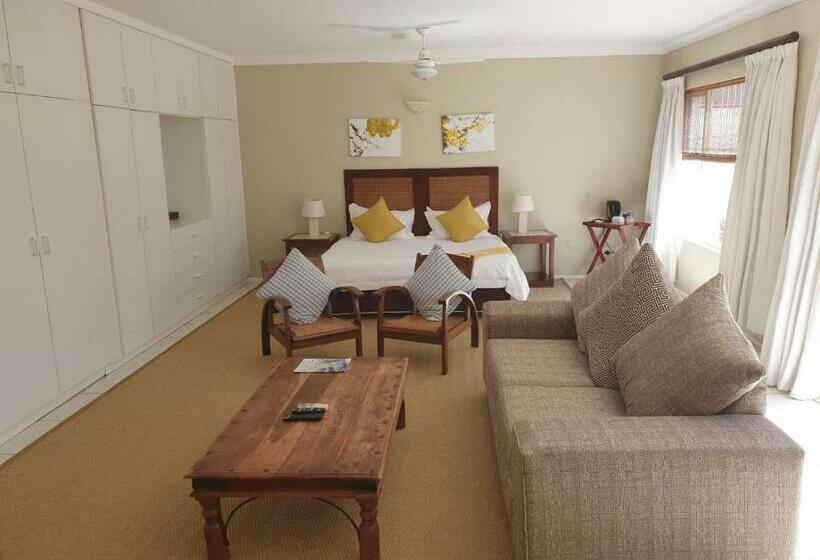 ホテル Ingwe Manor Guesthouse