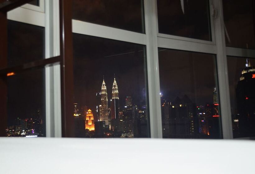 בית מלון כפרי Kl Skyline Hostel & Rooftop Infinity Sky Pool