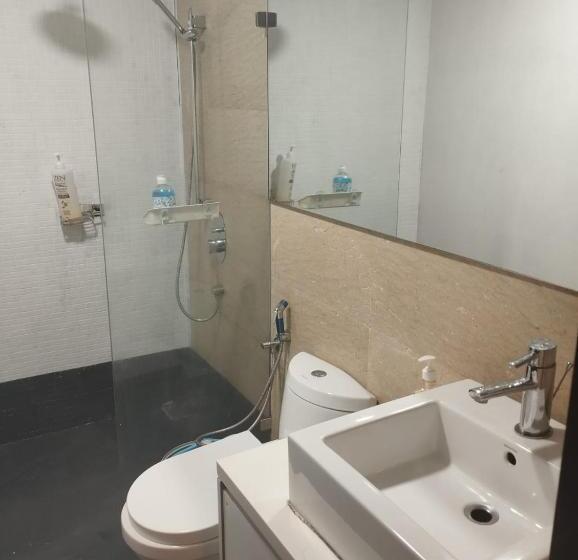 בית מלון כפרי Kl Skyline Hostel & Rooftop Infinity Sky Pool