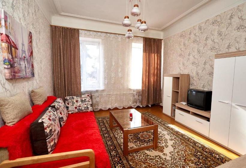 בית מלון כפרי Metallist Stadium Apartments