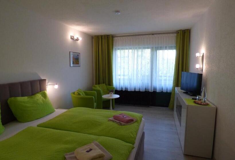 Отель Pension Gasthof Zum Lamm