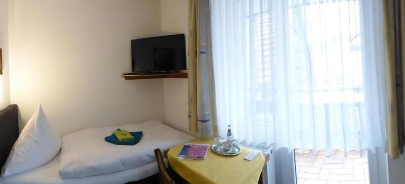 Отель Pension Gasthof Zum Lamm