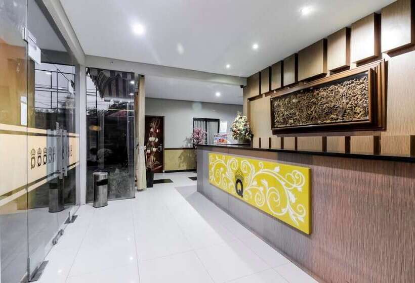 酒店 Reddoorz Plus @ Tuparev Cirebon