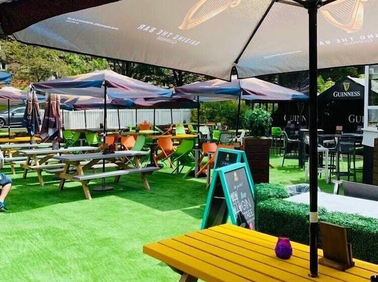 فندق The Abbey Inn